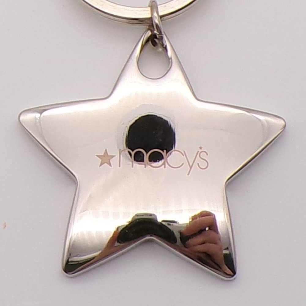 Macy's Silver Star Keychain - Picture 4 of 9